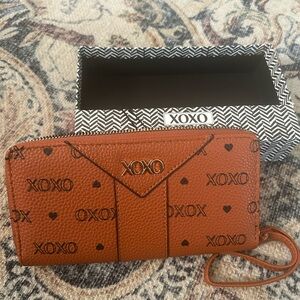 XOXO Wallet with Hand Strap